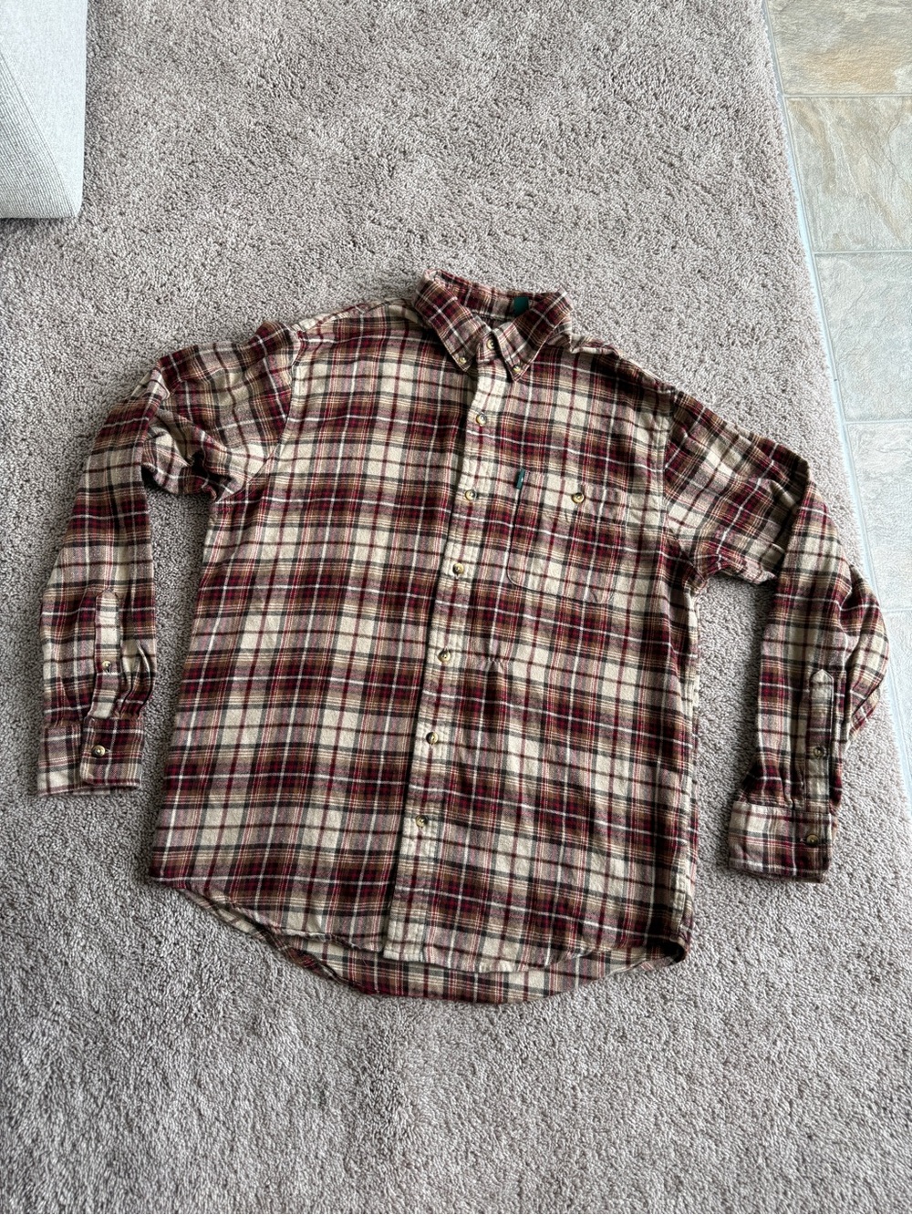 G.H. Bass & Co. Red and Cream Plaid Button-Down flannel Shirt